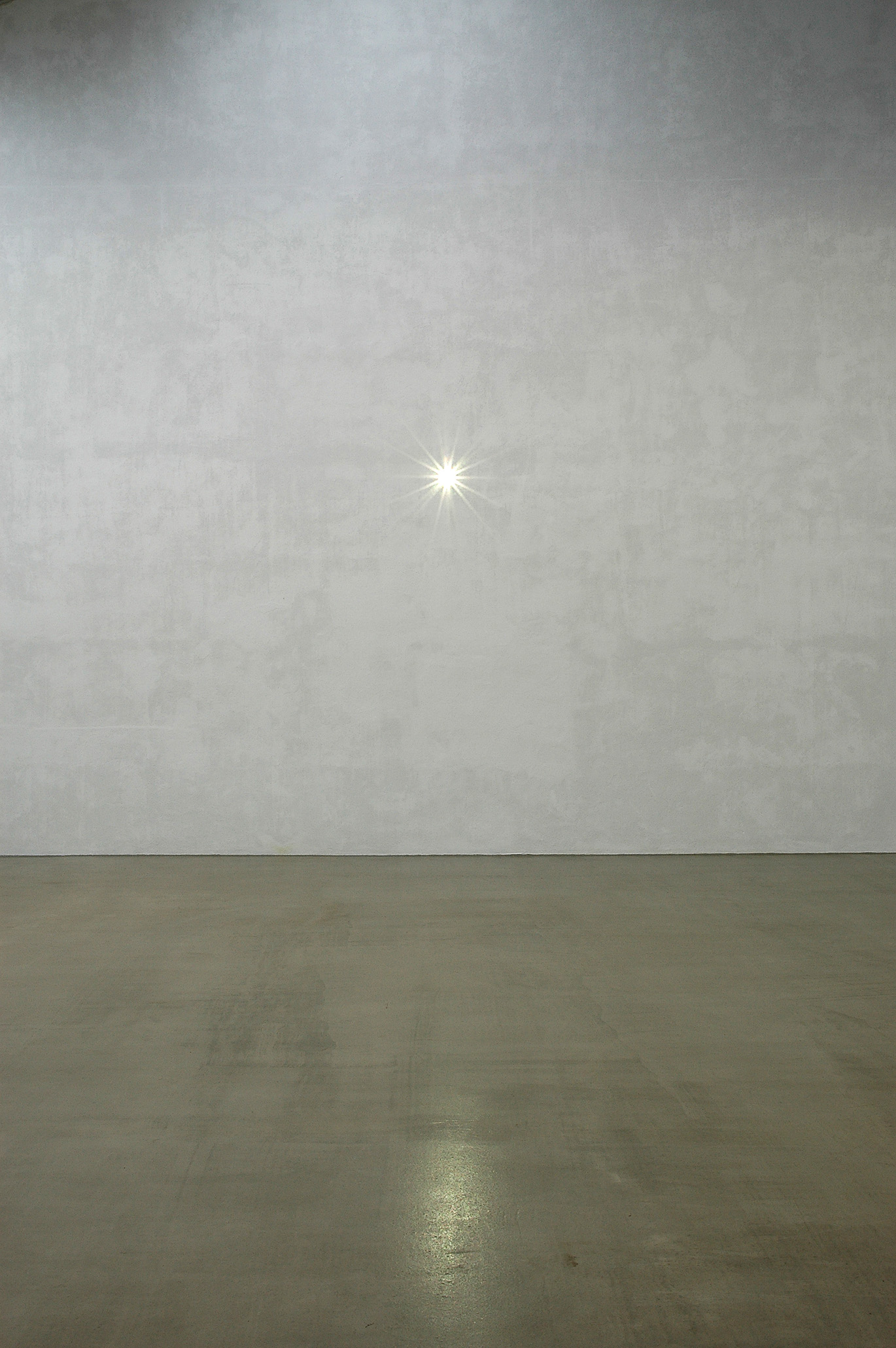 Carsten Nicolai, Inver, 2005. Courtesy: Galerie EIGEN + ART Leipzig/Berlin e The Pace Gallery. Photo: Uwe Walter, Berlin.