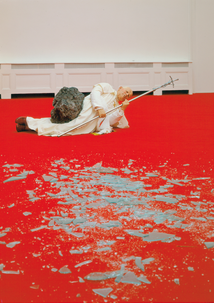 Maurizio Cattelan La Nona Ora 1999