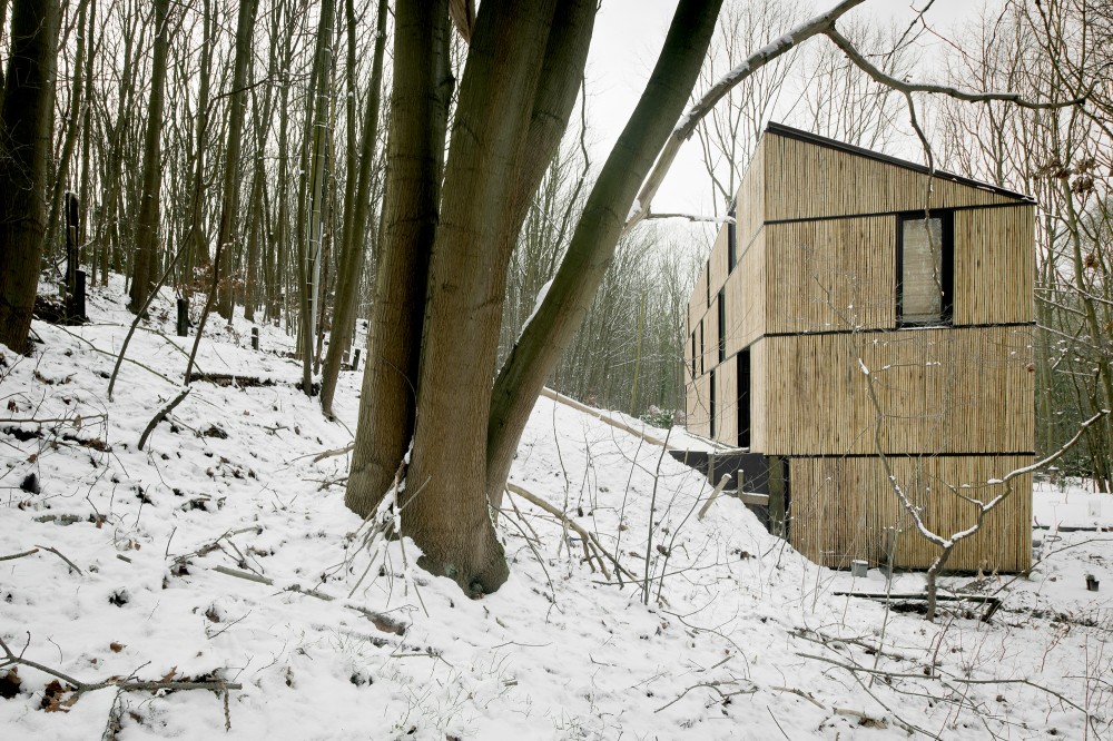 AST 77 studio Bamboo House