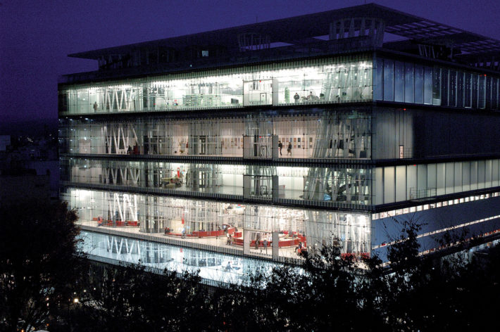 Toyo Ito, Sendai Mediatheque, 2001