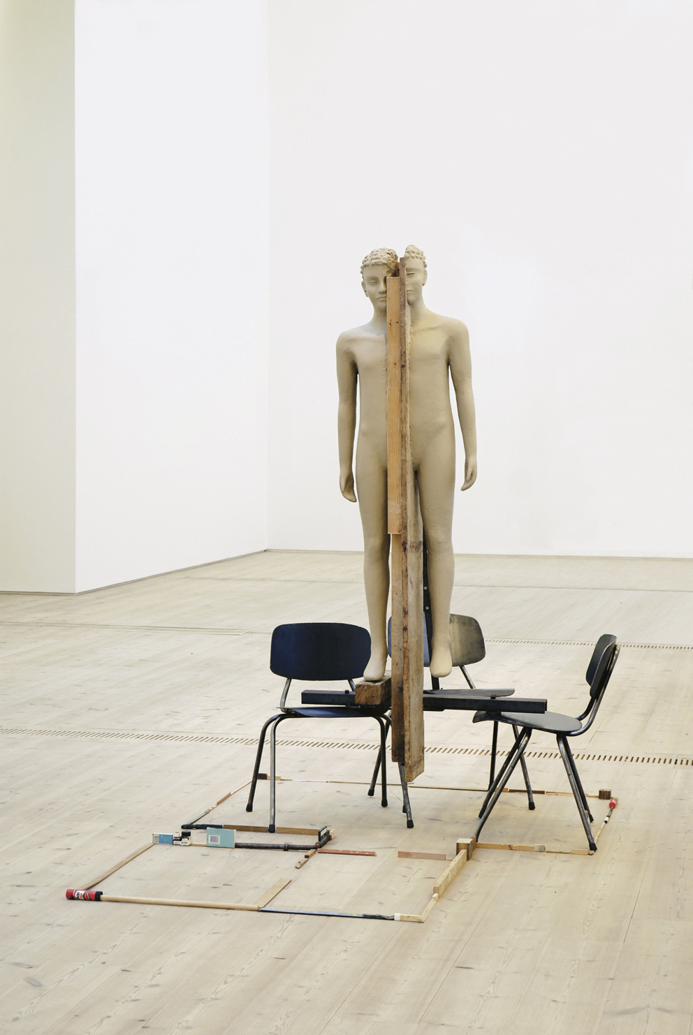 Mark Manders, Unfired Clay Figure, 2005-2006