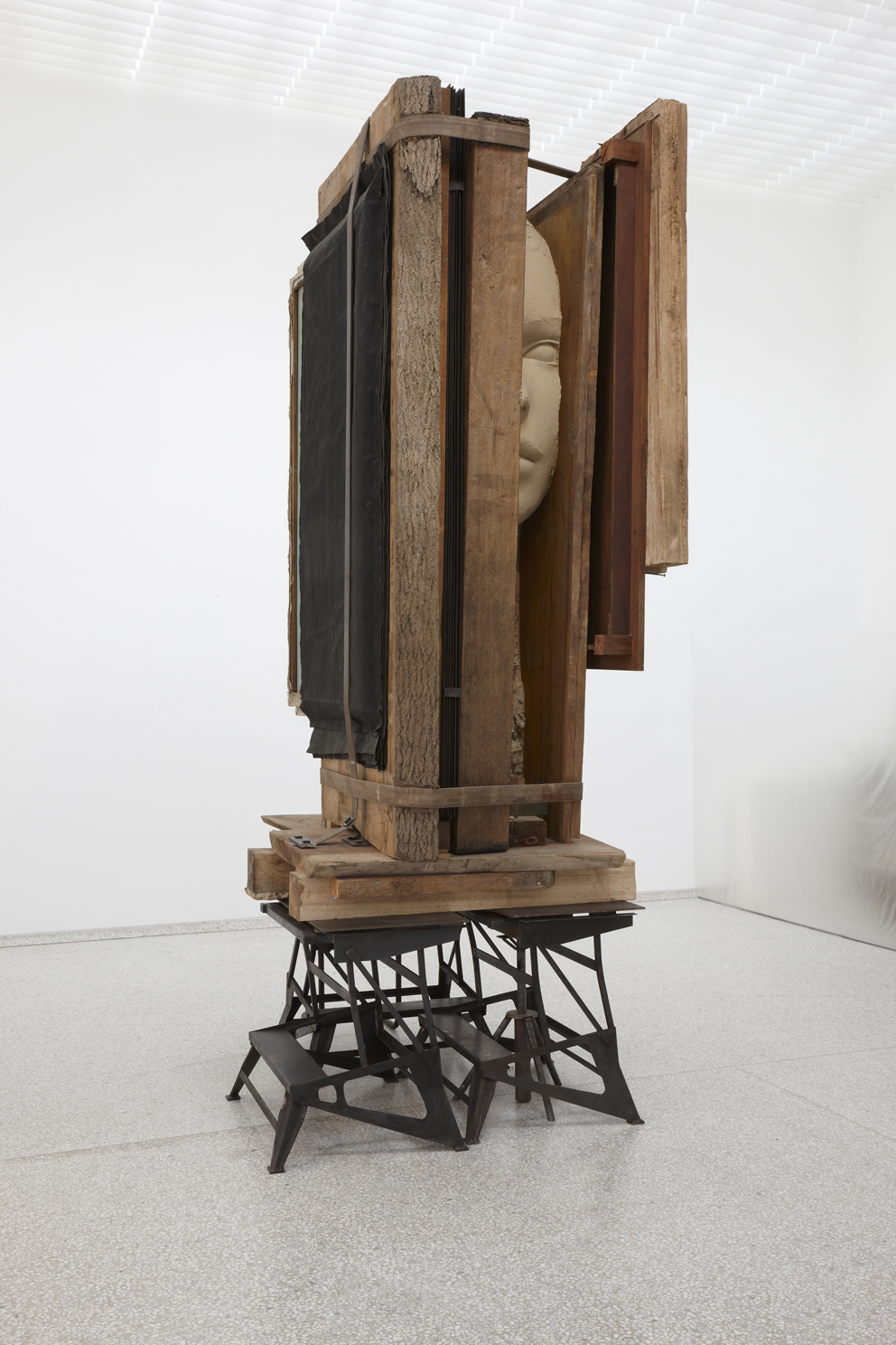 Mark Manders, Working Table, 2012-2013