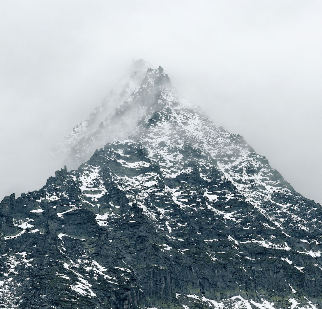 Axel Hütte Totenkopf, Austria dalla serie New Mountains, 2011.