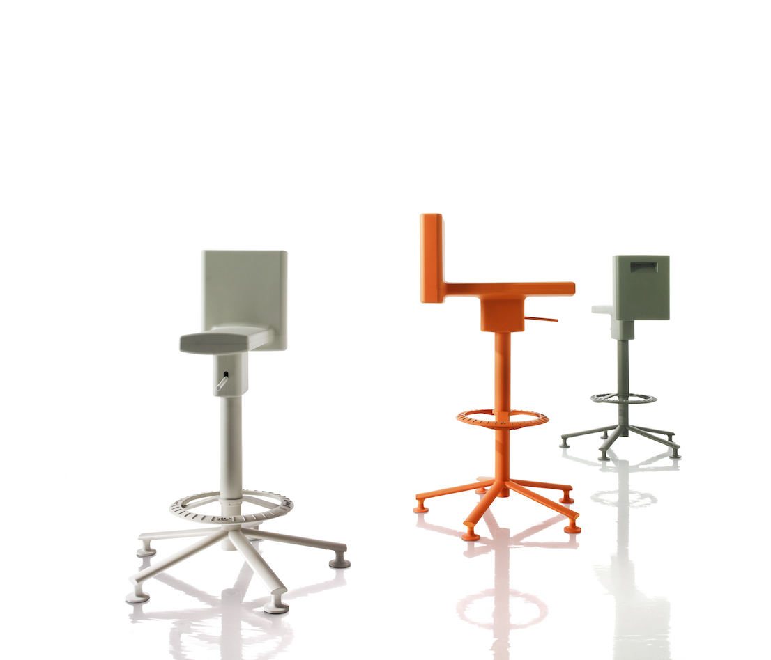 360°, design di Konstantin Grcic per Magis.