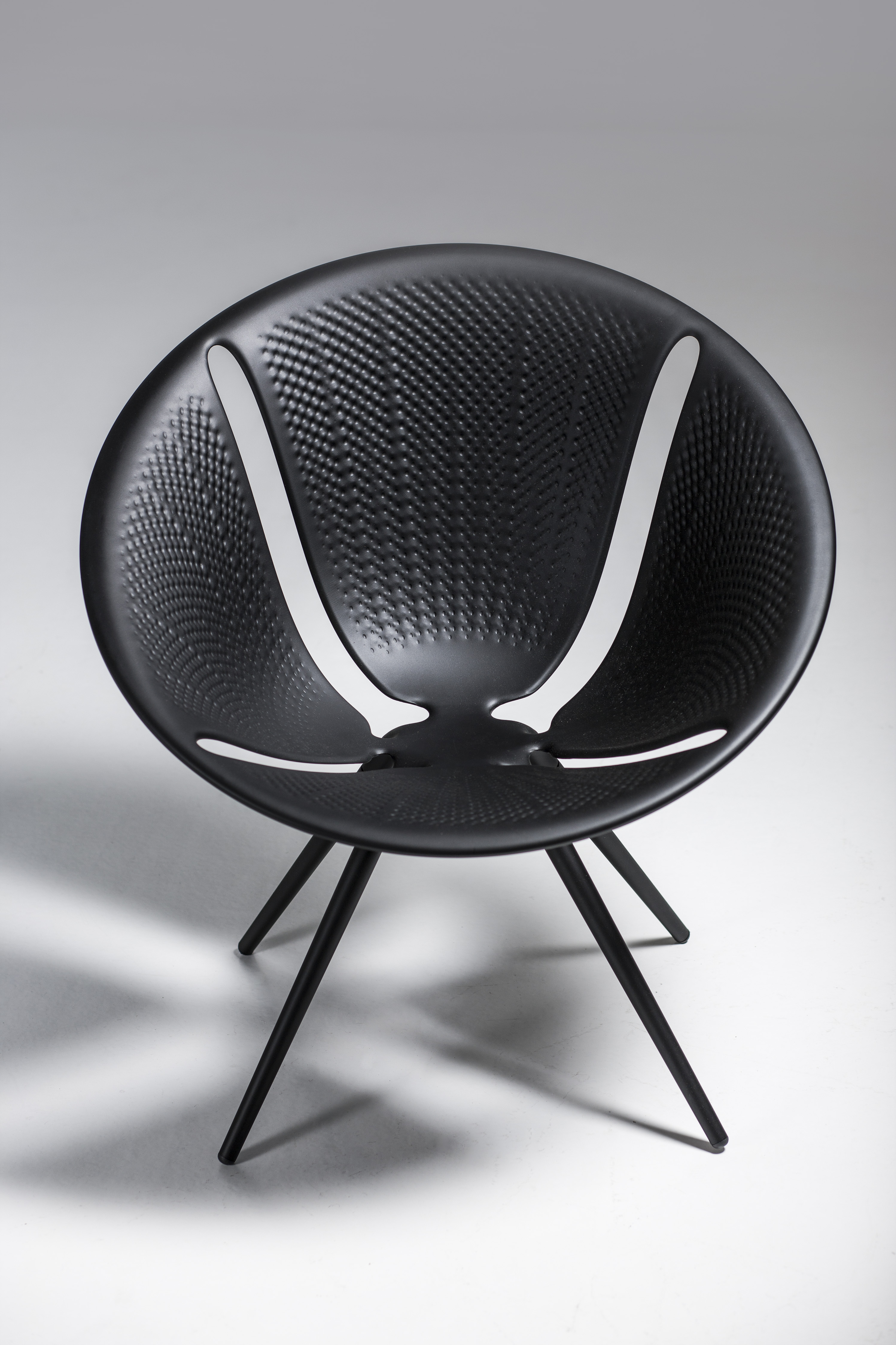 Diatom, design di Ross Lovegrove per Moroso