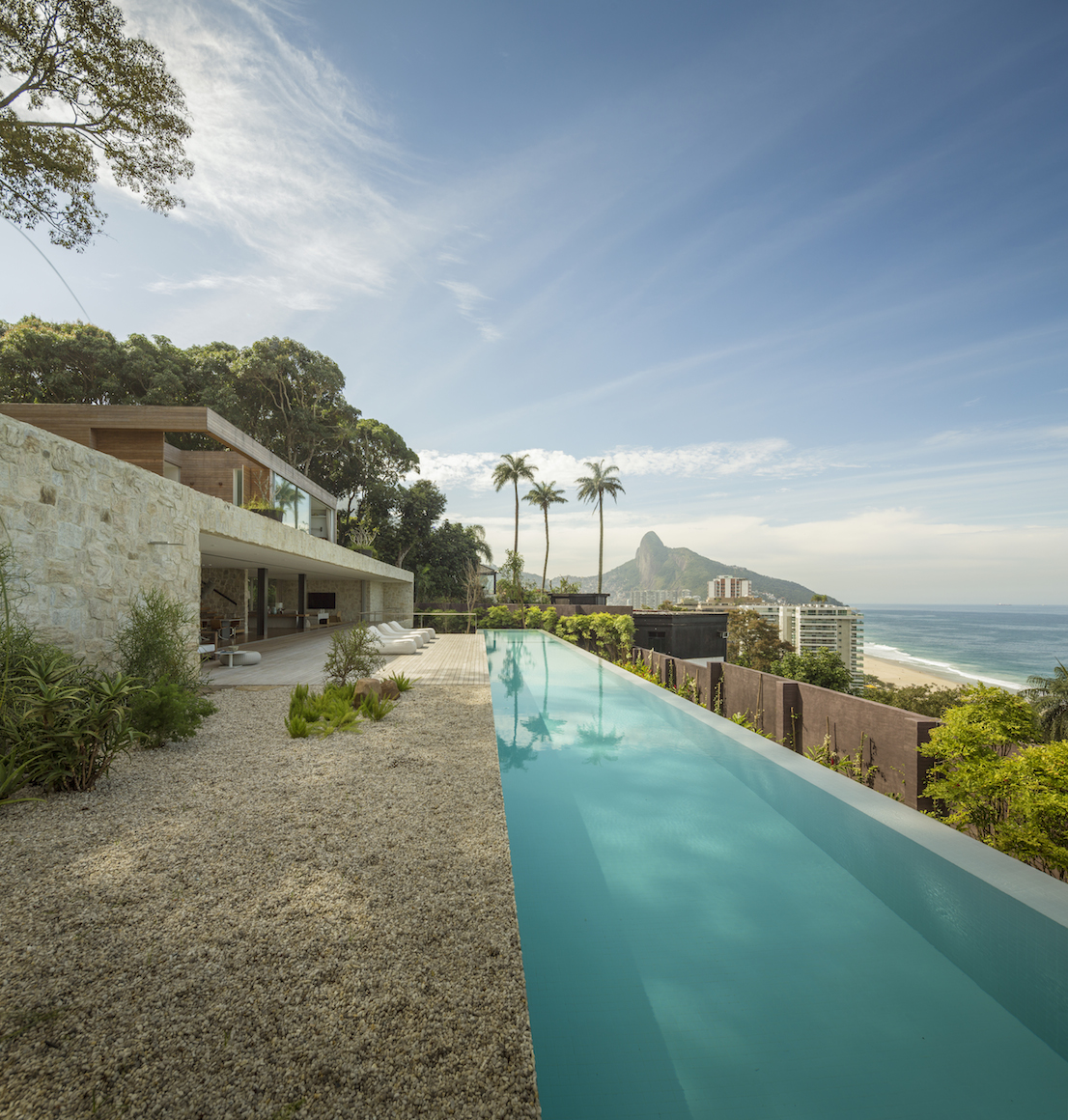 Casa AL, Rio De Janeiro. Progetto di Arthur Casas.