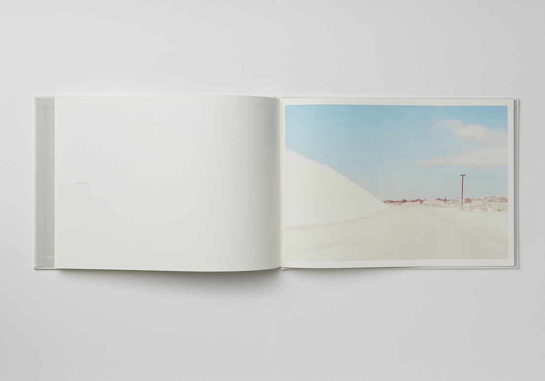 SALT, libro pubblicato dalla fotografa australiana Emma Phillips alla fine del 2013