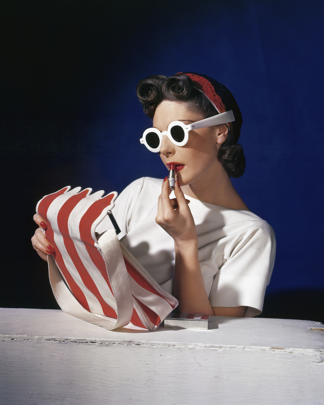 Muriel Maxwell, American Vogue, 1939. © Condé Nast / Horst Estate.