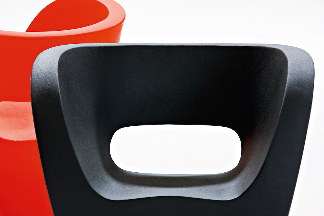 Victoria and Albert, design di Ron Arad per Moroso.