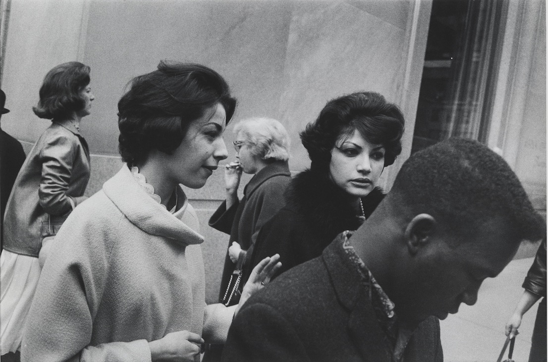 New York, 1960. Garry Winogrand. The Garry Winogrand Archive, Center for Creative Photography, The University of Arizona. © The Estate of Garry Winogrand, courtesy Fraenkel Gallery, San Francisco.
