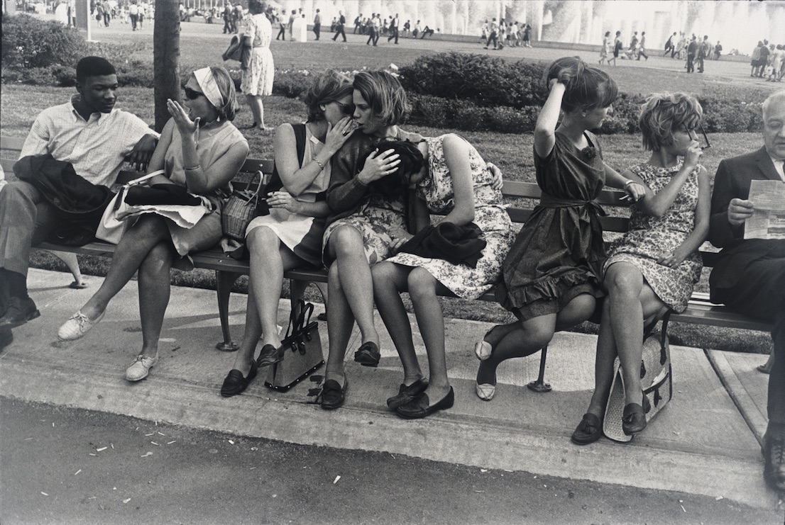 New York World’s Fair 1964. Garry Winogrand. San Francisco Museum of Modern Art, gift of Dr. L. F. Peede, Jr. © The Estate of Garry Winogrand, courtesy Fraenkel Gallery, San Francisco.