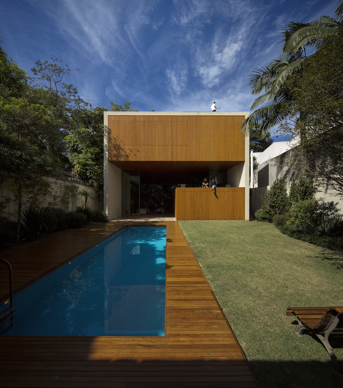 Tetris House, una splendida residenza situata nel cuore di San Paolo, progettata dallo studio brasiliano MK27.