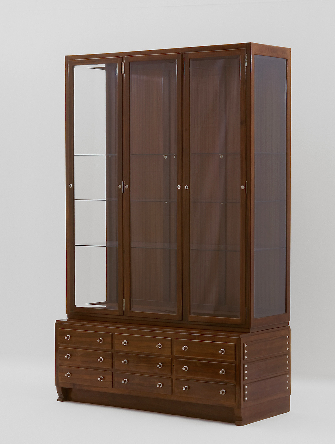 Otto Wagner dining room cabinet for Wagner’s apartment on Köstlergasse, 1899 © MAK/Georg Mayer