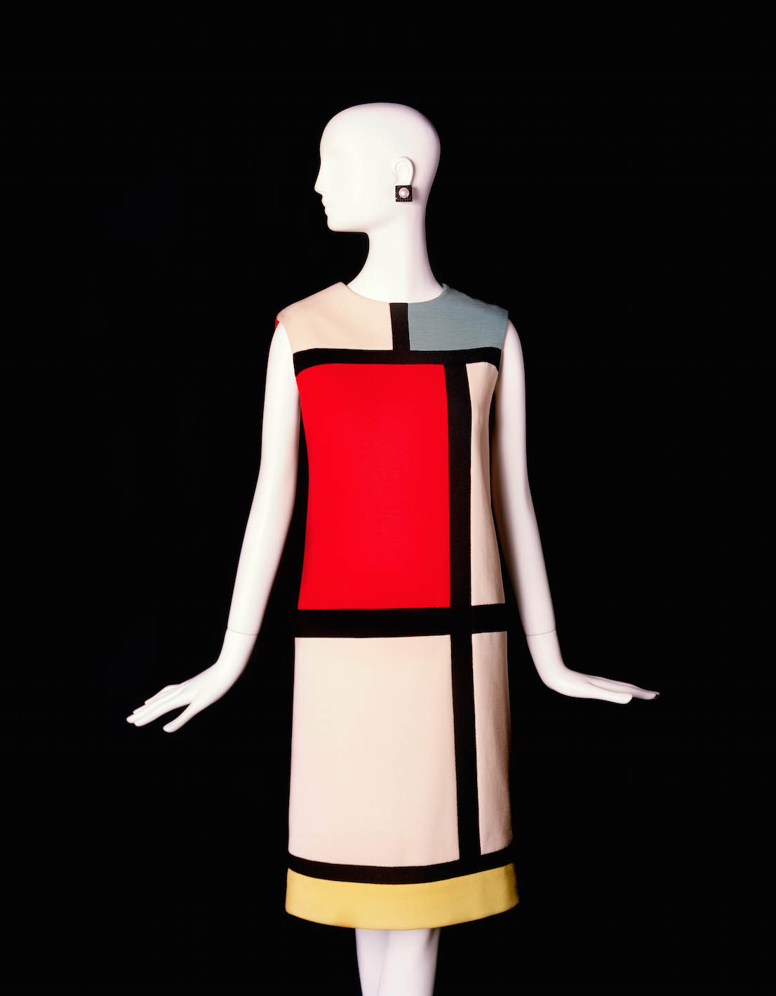 Yves Saint Laurent, short cocktail dress, Fall-Winter 1965. Tribute to Piet Mondrian.