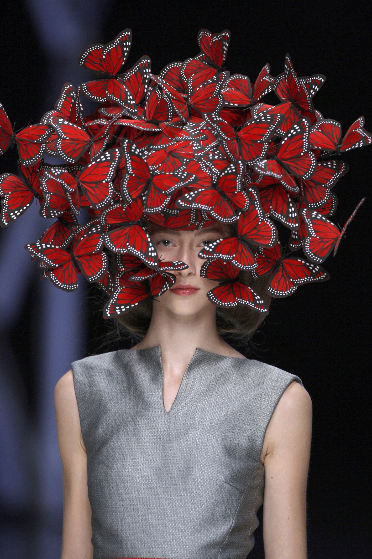 Philip Treacy per/for Alexander McQueen. La Dame Bleue, S/S 2008. Photo: © Anthea Simms.