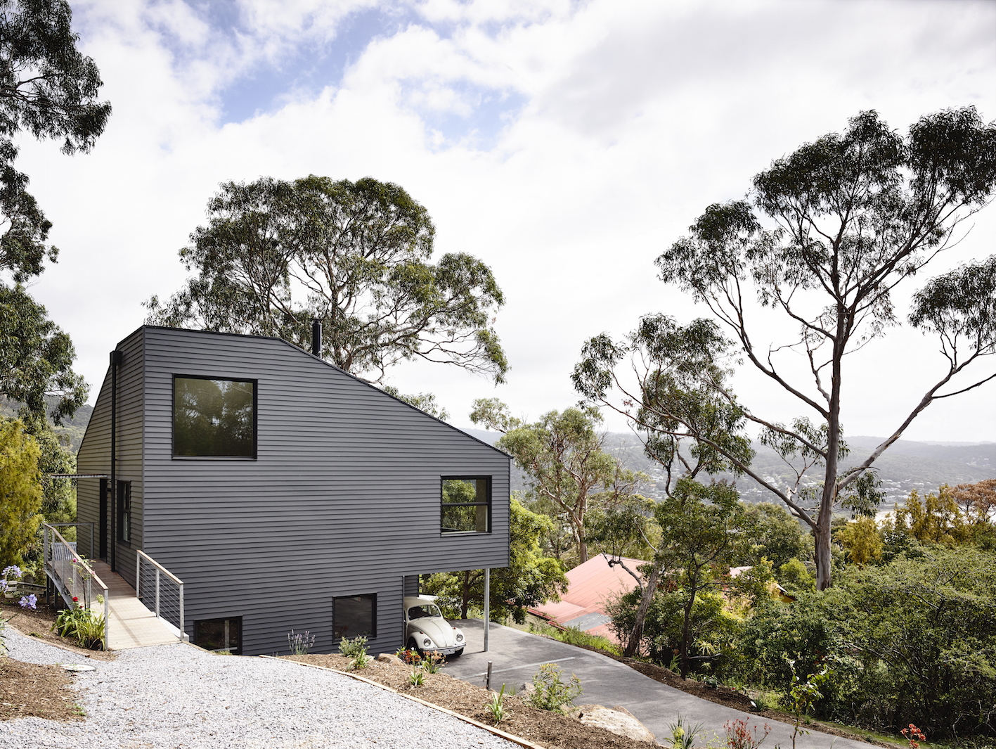 Lorne Hill House è una residenza estiva progettata dall’architetto Will Harkness.