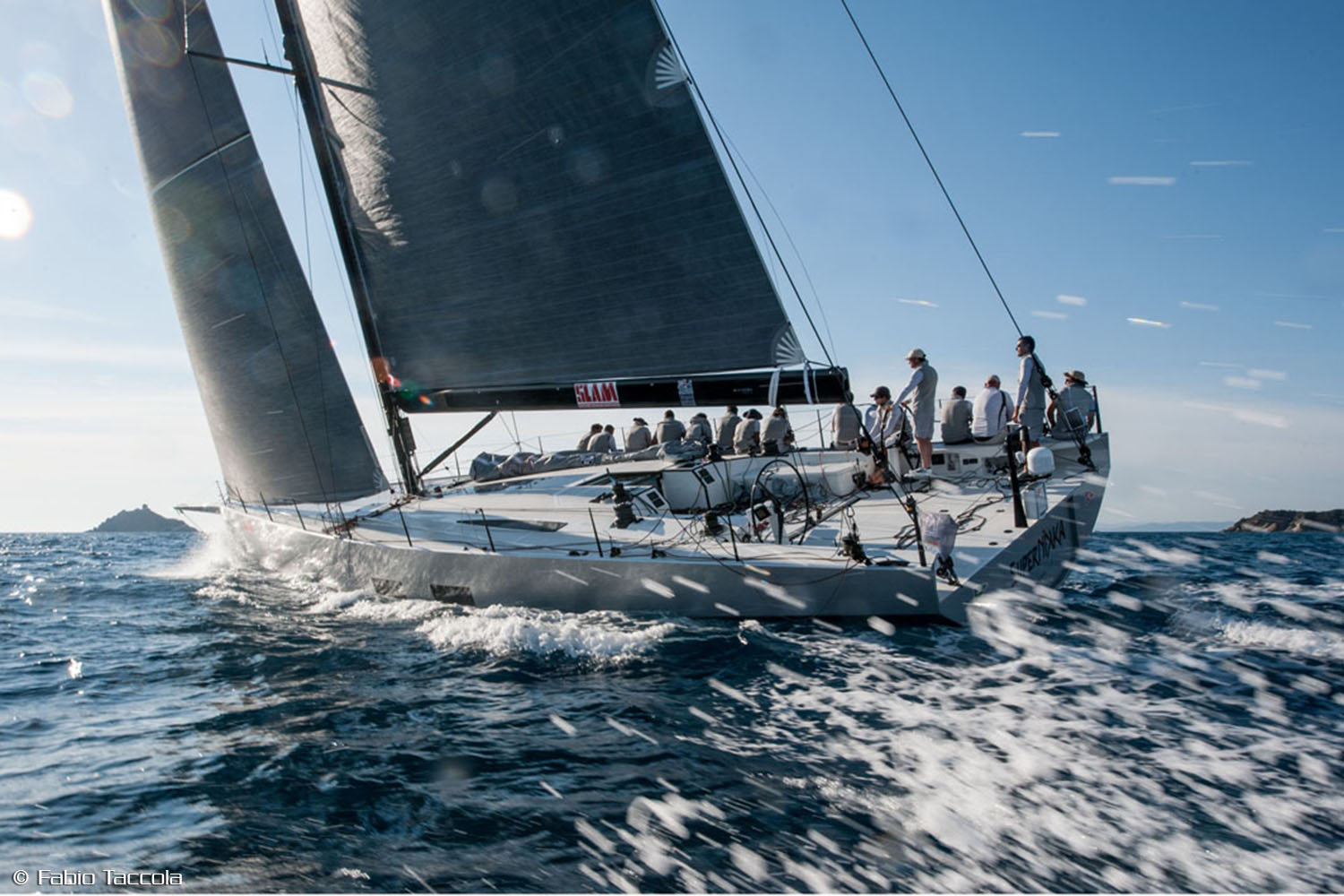 V62 SuperNikka, Vismara Marine, Mills Design.