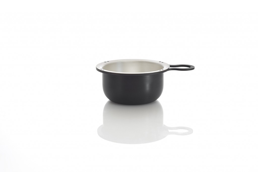 An amazing small saucepan made of iron with a pure silver coating. PAN999  Collection design by Tobia Scarpa – Gioel Milano