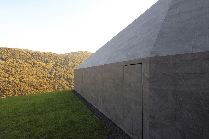 Villa Montebar, Medeglia. Progetto di Jacopo Mascheroni.