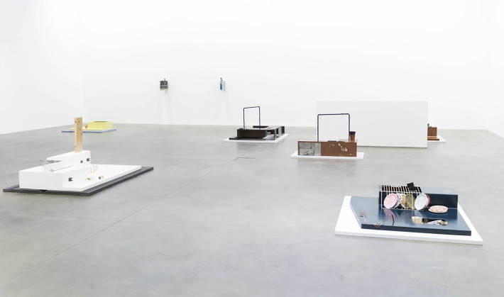 Quarters, Magali Reus.
