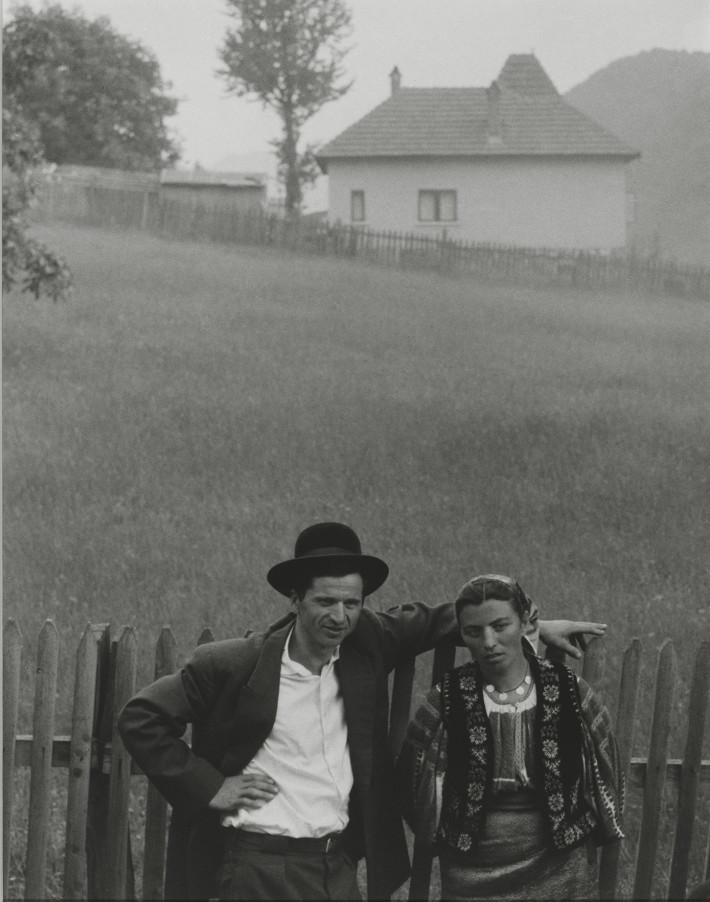 Paul Strand, Couple, Rucăr, Romania, 1967. © Paul Strand Archive, Aperture Foundation.
