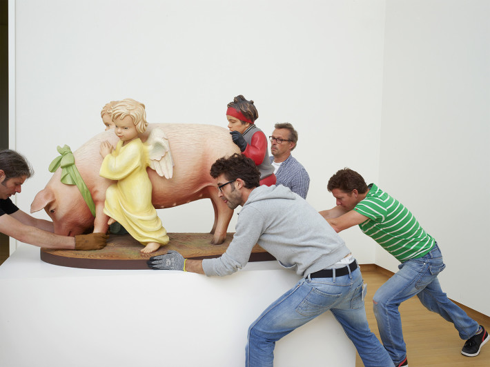 Henk Wildschut, Jeff Koons, Stedelijk Museum, Amsterdam, 2012. 