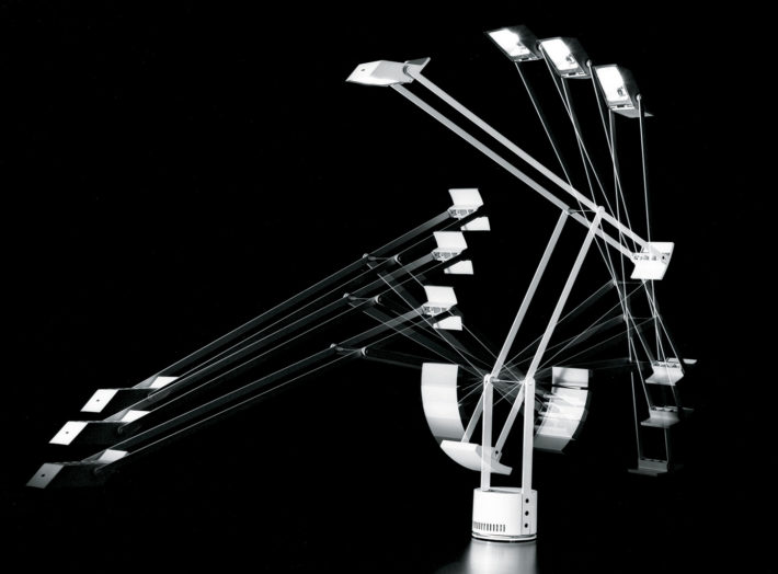 Tizio, design di Richard Sapper per Artemide, 1972.