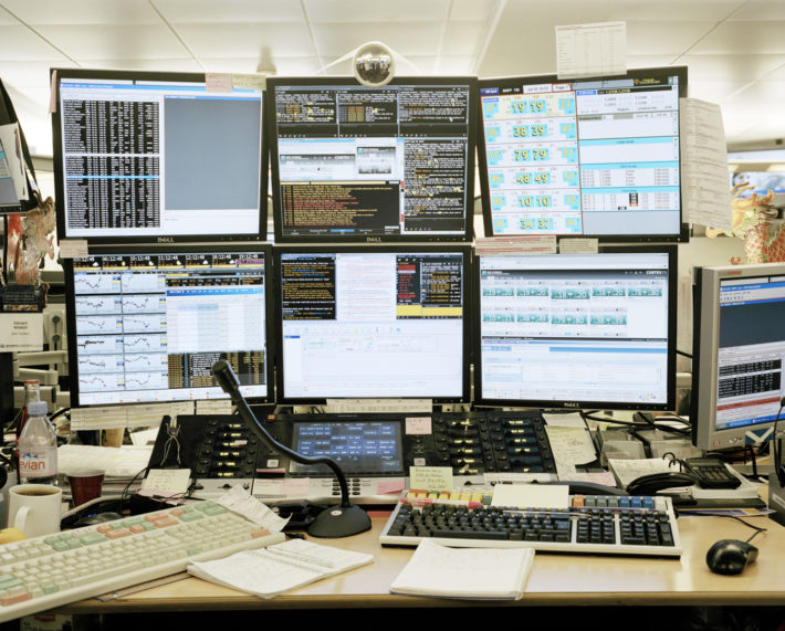 BNP Parisbas, headquarters, trading floor, Parigia, Francia, 2012. © Armin Link.