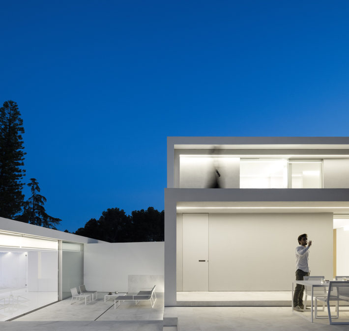 Casa entre la pinada, Paterna. Fran Silvestre Arquitectos.