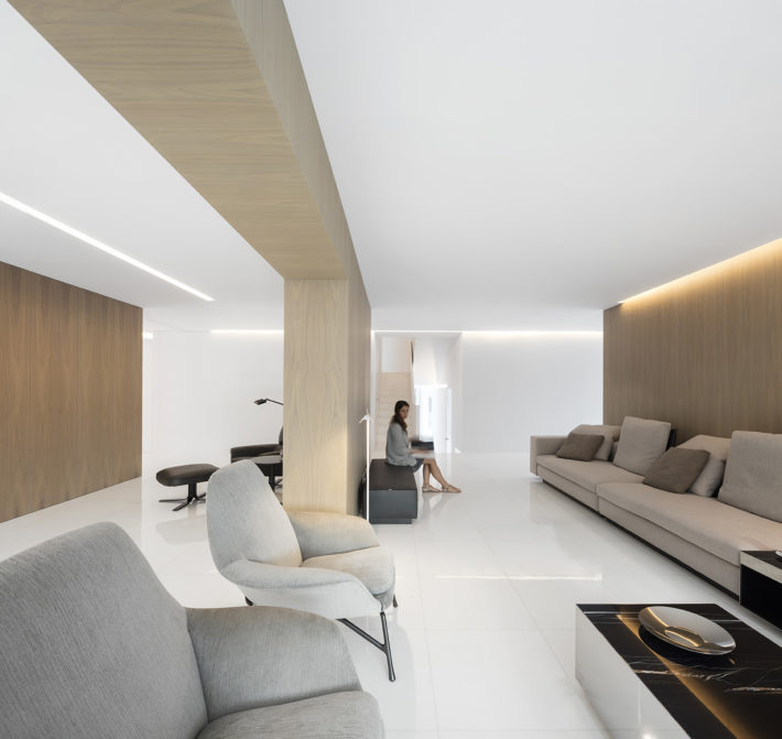 Casa entre la pinada, Paterna. Fran Silvestre Arquitectos.