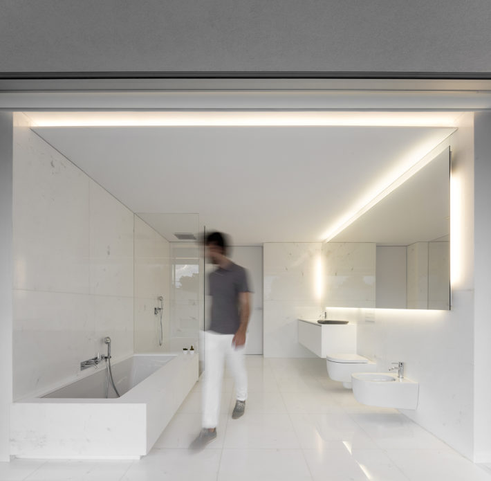 Casa entre la pinada, Paterna. Fran Silvestre Arquitectos.
