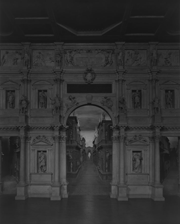 Hiroshi Sugimoto, Teatro Olimpico, Vicenza, 2015.