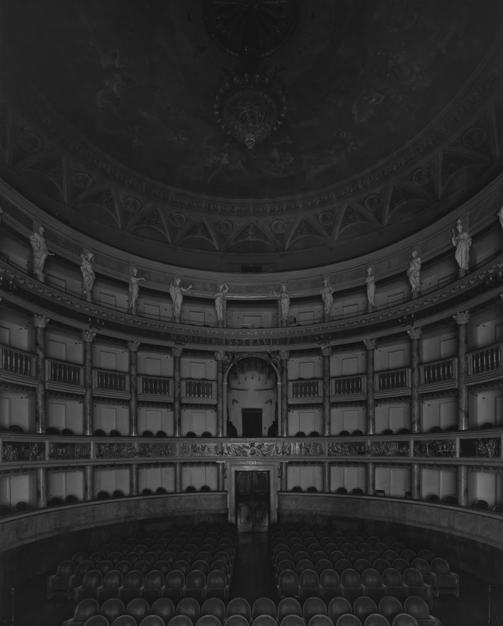 Hiroshi Sugimoto, Teatro Comunale Masini, Faenza, 2015. Le Notti di Cabiria (Seating side).