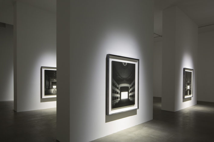 Hiroshi Sugimoto, Le Notti Bianche, Fondazione Sandretto Re Rebaudengo, Torino.