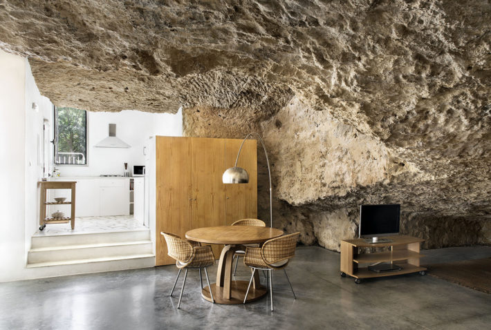 Casa Cueva, Ummo Estudio