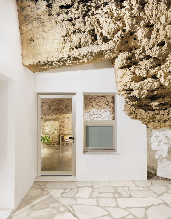 Casa Cueva, Ummo Estudio