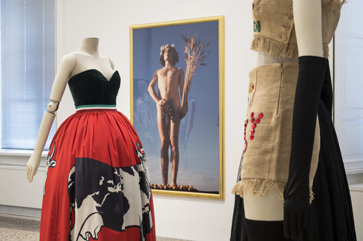 Italiana. L'Italia vista dalla moda 1971-2001, Palazzo Reale, Milano, 2018.