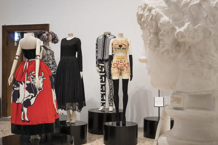 Italiana. L'Italia vista dalla moda 1971-2001, Palazzo Reale, Milano, 2018.