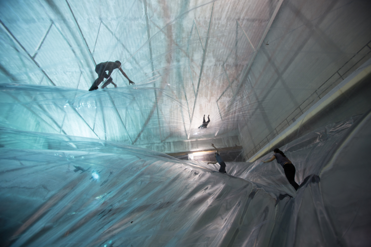 Tomás Saraceno On Space Time Foam 2012