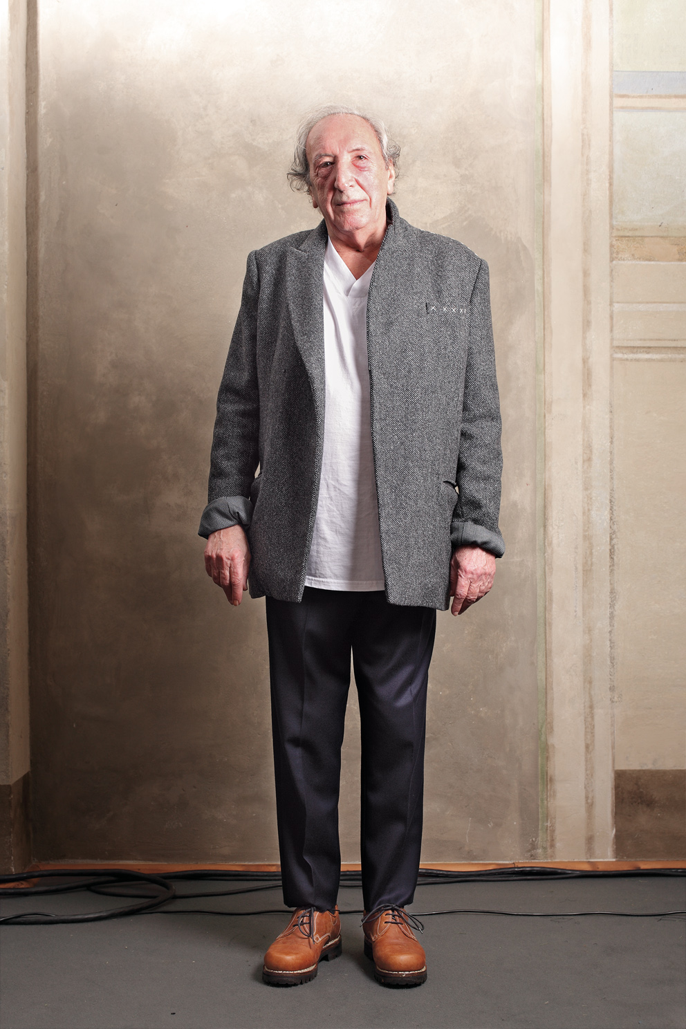 Vittorio Venafra for Fabio Quaranta, Autumn/Winter 2011-2012. 