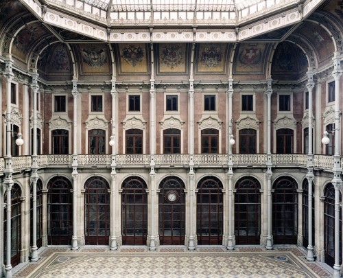 Candida Hofer, Palàcio da Bolsa Porto II, 2006