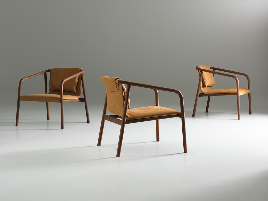 Oslo, una sedia disegnata dallo studio Angell, Wyller & Aarseth per Bernhardt Design