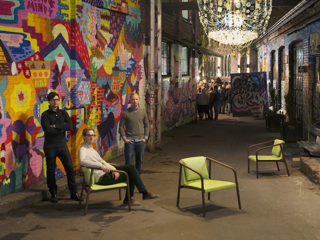 Oslo, una sedia disegnata dallo studio Angell, Wyller & Aarseth per Bernhardt Design