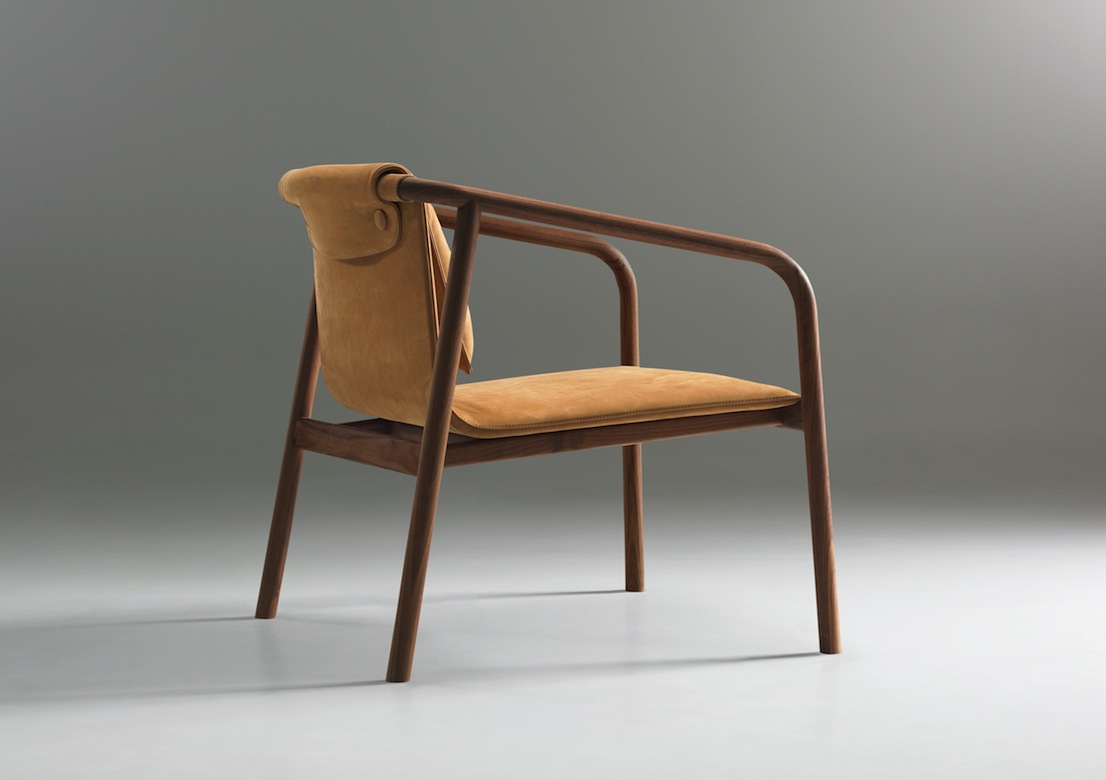 Oslo, una sedia disegnata dallo studio Angell, Wyller & Aarseth per Bernhardt Design