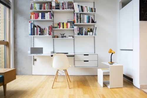 621 Side Table, design di Dieter Rams. Prodotto da Vitsœ.