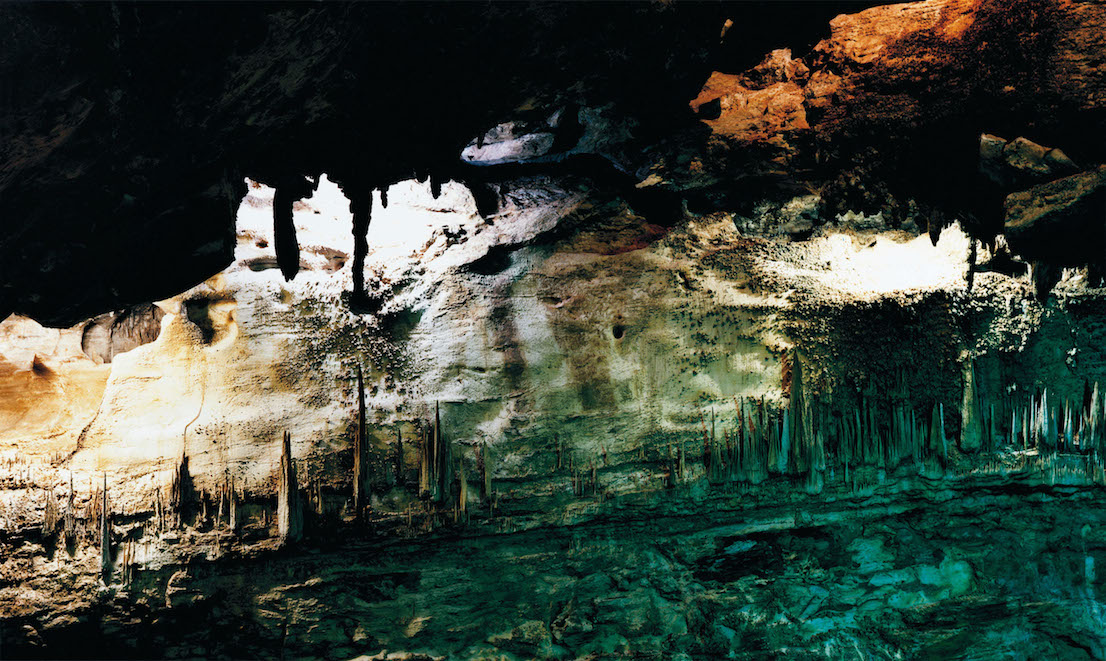 Axel Hütte Underworld‐3, USA dalla serie Caves, 2008.