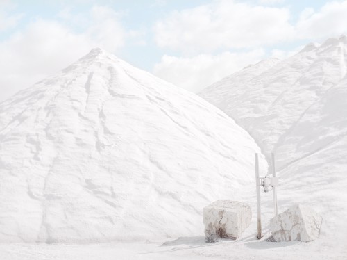 SALT, libro pubblicato dalla fotografa australiana Emma Phillips alla fine del 2013