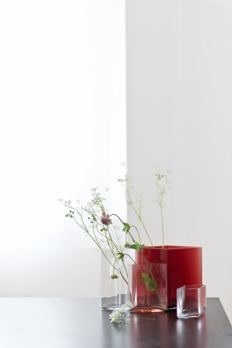 Vasi Ruutu, design di Ronan & Erwan Bouroullec, per iittala, 2014.