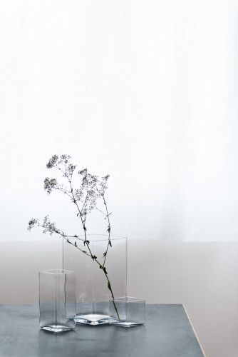 Vasi Ruutu, design di Ronan & Erwan Bouroullec, per iittala, 2014.