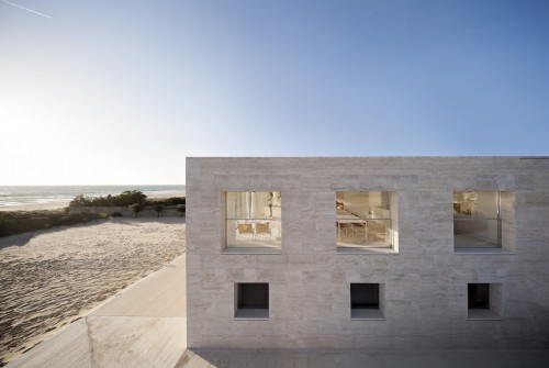 VT House, conosciuta anche come House of the Infinite, è una residenza estiva progettata dall'architetto spagnolo Alberto Campo Baeza.